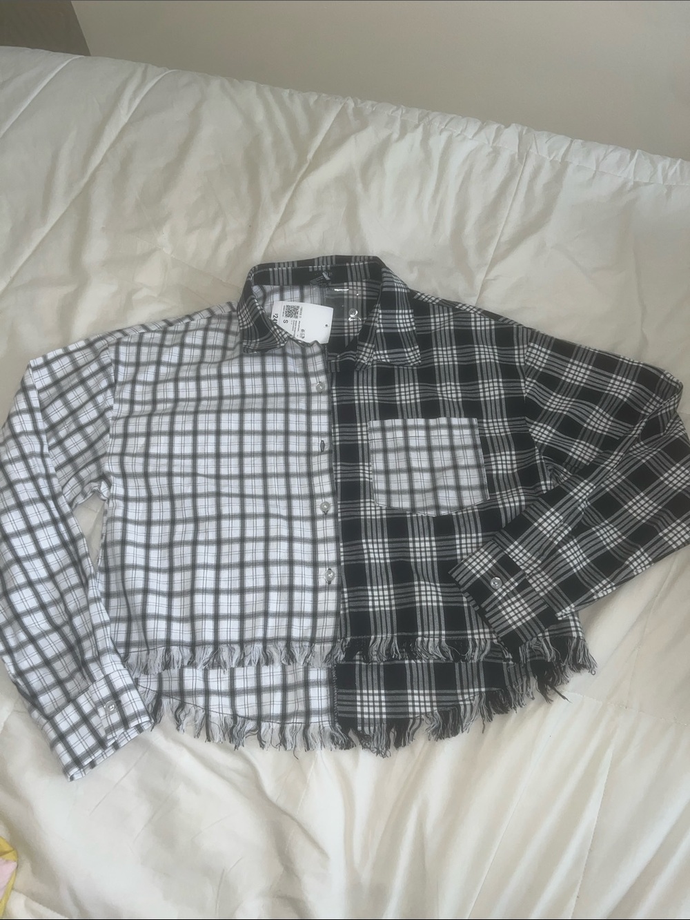 Forever 21 Black and White Plaid Fringed Long Sleeve Button-Up
